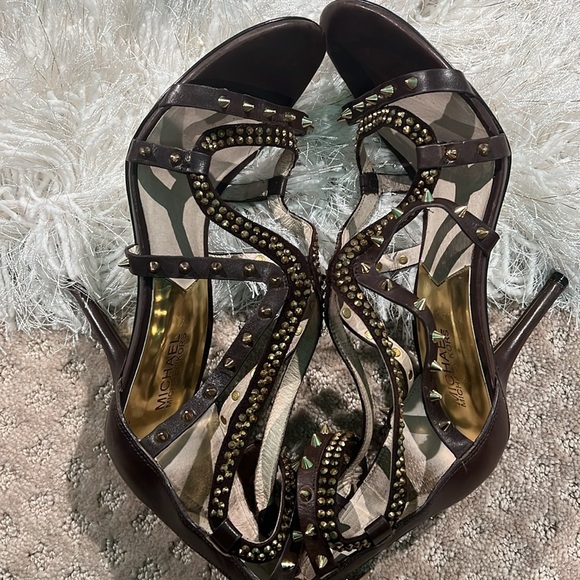 Michael Kors Women's Larissa Sandals
Dark Chocolate size 9 - Picture 13 of 15